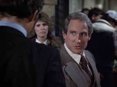HILL_STREET_BLUES_-_E2X15_SOME_LIKE_IT_HOT_WIRED_270.jpg