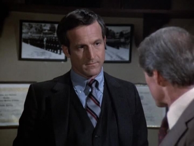 HILL_STREET_BLUES_-_E2X15_SOME_LIKE_IT_HOT_WIRED_287.jpg