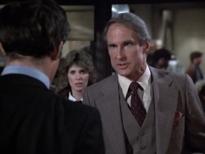HILL_STREET_BLUES_-_E2X15_SOME_LIKE_IT_HOT_WIRED_370.jpg