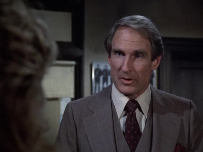 HILL_STREET_BLUES_-_E2X15_SOME_LIKE_IT_HOT_WIRED_417.jpg