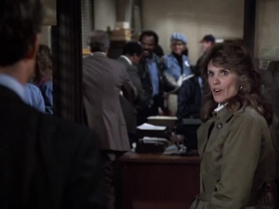HILL_STREET_BLUES_-_E2X15_SOME_LIKE_IT_HOT_WIRED_474.jpg
