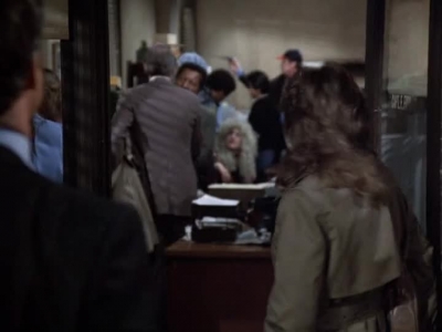 HILL_STREET_BLUES_-_E2X15_SOME_LIKE_IT_HOT_WIRED_481.jpg