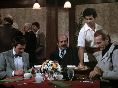 HILL_STREET_BLUES_-_E3X05_OFFICER_OF_THE_YEAR_035.jpg