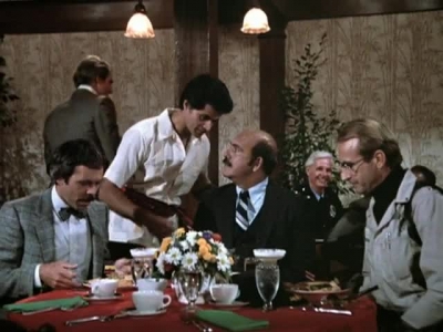 HILL_STREET_BLUES_-_E3X05_OFFICER_OF_THE_YEAR_051.jpg