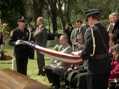 HILL_STREET_BLUES_-_E3X08_REQUIEM_FOR_A_HAIRBAG_056.jpg