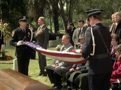 HILL_STREET_BLUES_-_E3X08_REQUIEM_FOR_A_HAIRBAG_059.jpg