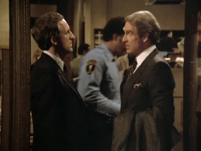 HILL_STREET_BLUES_-_E3X08_REQUIEM_FOR_A_HAIRBAG_080.jpg