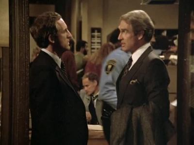 HILL_STREET_BLUES_-_E3X08_REQUIEM_FOR_A_HAIRBAG_081.jpg