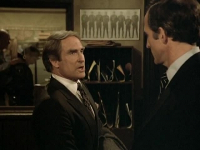 HILL_STREET_BLUES_-_E3X08_REQUIEM_FOR_A_HAIRBAG_224.jpg