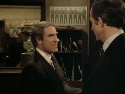 HILL_STREET_BLUES_-_E3X08_REQUIEM_FOR_A_HAIRBAG_240.jpg