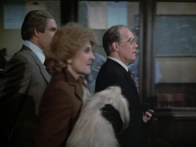 HILL_STREET_BLUES_-_E3X09_A_HAIR_OF_THE_DOG_026.jpg