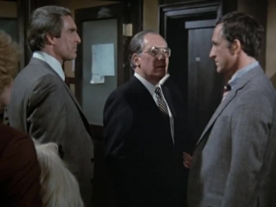 HILL_STREET_BLUES_-_E3X09_A_HAIR_OF_THE_DOG_036.jpg
