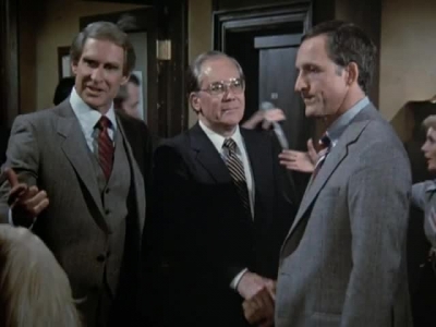 HILL_STREET_BLUES_-_E3X09_A_HAIR_OF_THE_DOG_067.jpg