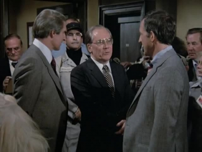 HILL_STREET_BLUES_-_E3X09_A_HAIR_OF_THE_DOG_072.jpg