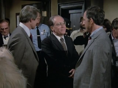 HILL_STREET_BLUES_-_E3X09_A_HAIR_OF_THE_DOG_088.jpg