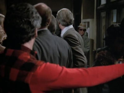 HILL_STREET_BLUES_-_E3X09_A_HAIR_OF_THE_DOG_133.jpg