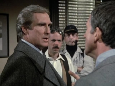 HILL_STREET_BLUES_-_E3X09_A_HAIR_OF_THE_DOG_380.jpg