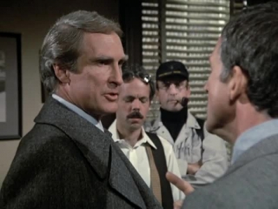 HILL_STREET_BLUES_-_E3X09_A_HAIR_OF_THE_DOG_382.jpg