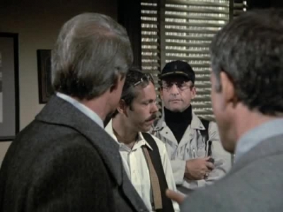HILL_STREET_BLUES_-_E3X09_A_HAIR_OF_THE_DOG_417.jpg