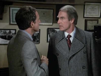 HILL_STREET_BLUES_-_E3X09_A_HAIR_OF_THE_DOG_453.jpg