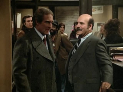 HILL_STREET_BLUES_-_E3X14_MOON_OVER_URANUS_210.jpg