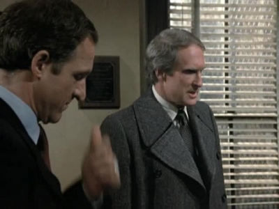 HILL_STREET_BLUES_-_E3X15_MOON_OVER_URANUS_THE_SEQUEL_091.jpg