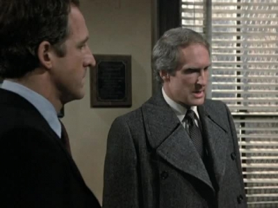 HILL_STREET_BLUES_-_E3X15_MOON_OVER_URANUS_THE_SEQUEL_114.jpg