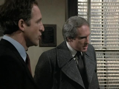 HILL_STREET_BLUES_-_E3X15_MOON_OVER_URANUS_THE_SEQUEL_210.jpg