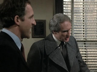 HILL_STREET_BLUES_-_E3X15_MOON_OVER_URANUS_THE_SEQUEL_212.jpg