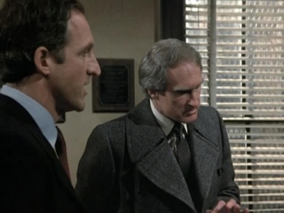HILL_STREET_BLUES_-_E3X15_MOON_OVER_URANUS_THE_SEQUEL_219.jpg