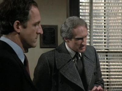 HILL_STREET_BLUES_-_E3X15_MOON_OVER_URANUS_THE_SEQUEL_224.jpg
