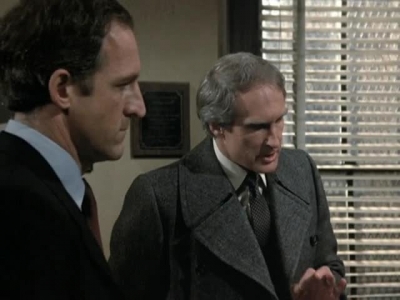 HILL_STREET_BLUES_-_E3X15_MOON_OVER_URANUS_THE_SEQUEL_229.jpg