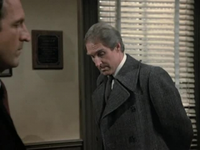HILL_STREET_BLUES_-_E3X15_MOON_OVER_URANUS_THE_SEQUEL_288.jpg