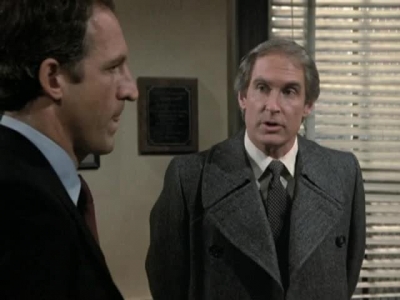 HILL_STREET_BLUES_-_E3X15_MOON_OVER_URANUS_THE_SEQUEL_307.jpg
