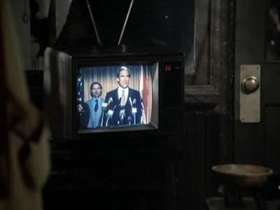HILL_STREET_BLUES_-_E3X16_MOON_OVER_URANUS_THE_FINAL_LEGACY_054.jpg
