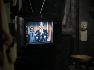 HILL_STREET_BLUES_-_E3X16_MOON_OVER_URANUS_THE_FINAL_LEGACY_056.jpg