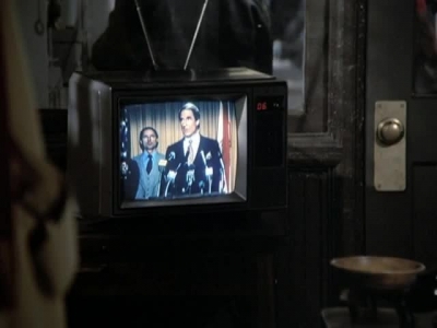 HILL_STREET_BLUES_-_E3X16_MOON_OVER_URANUS_THE_FINAL_LEGACY_080.jpg
