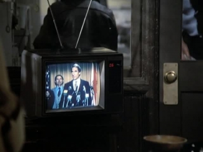 HILL_STREET_BLUES_-_E3X16_MOON_OVER_URANUS_THE_FINAL_LEGACY_098.jpg