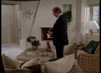 DYNASTY_-_E4X13_THE_RING_006.jpg
