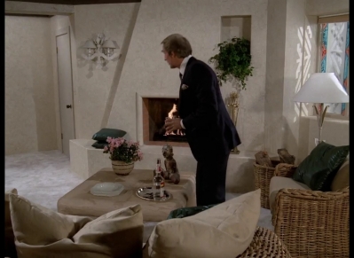 DYNASTY_-_E4X13_THE_RING_018.jpg
