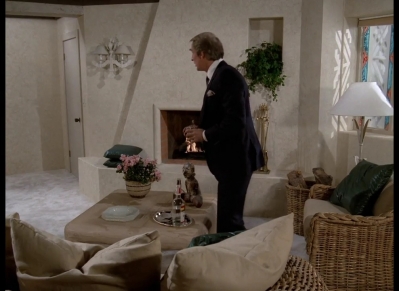 DYNASTY_-_E4X13_THE_RING_019.jpg