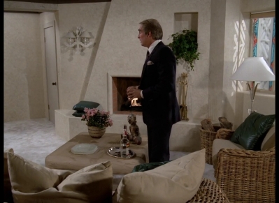 DYNASTY_-_E4X13_THE_RING_021.jpg