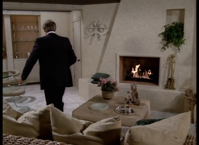 DYNASTY_-_E4X13_THE_RING_031.jpg