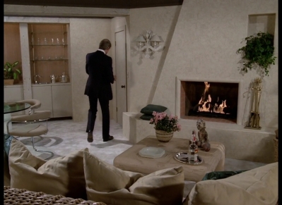 DYNASTY_-_E4X13_THE_RING_039.jpg