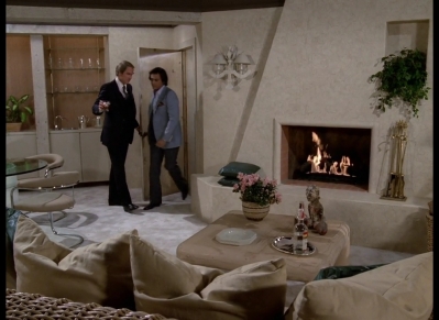 DYNASTY_-_E4X13_THE_RING_049.jpg