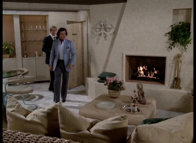DYNASTY_-_E4X13_THE_RING_052.jpg