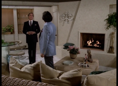 DYNASTY_-_E4X13_THE_RING_063.jpg