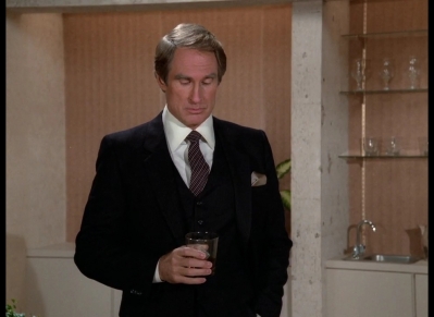 DYNASTY_-_E4X13_THE_RING_113.jpg