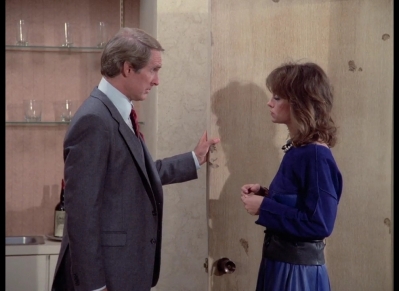 DYNASTY_-_E4X17_THE_ACCIDENT_007.jpg
