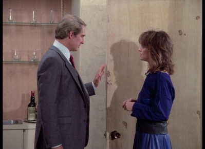 DYNASTY_-_E4X17_THE_ACCIDENT_034.jpg
